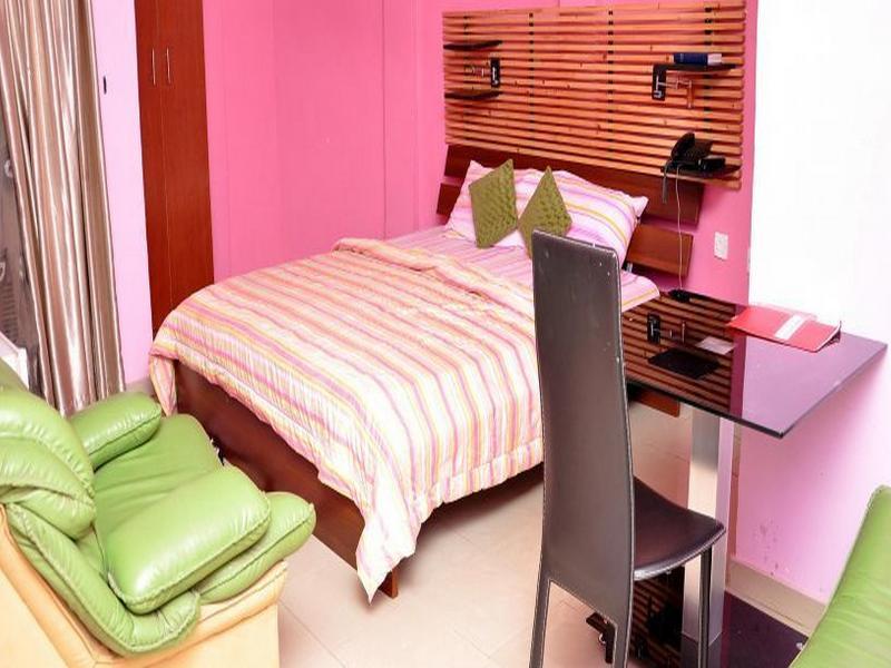 Encore Lagos Hotels And Suites Isolo Esterno foto