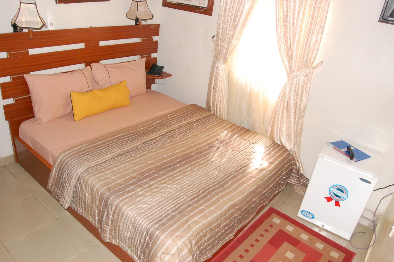 Encore Lagos Hotels And Suites Isolo Esterno foto