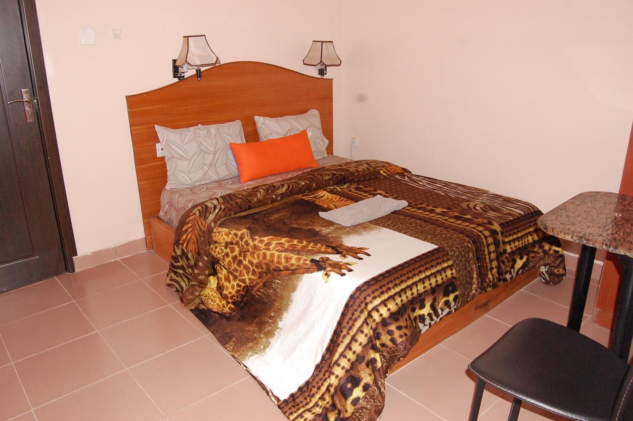 Encore Lagos Hotels And Suites Isolo Esterno foto