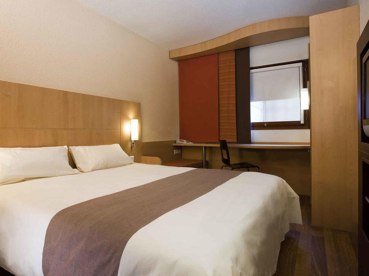 Encore Lagos Hotels And Suites Isolo Esterno foto
