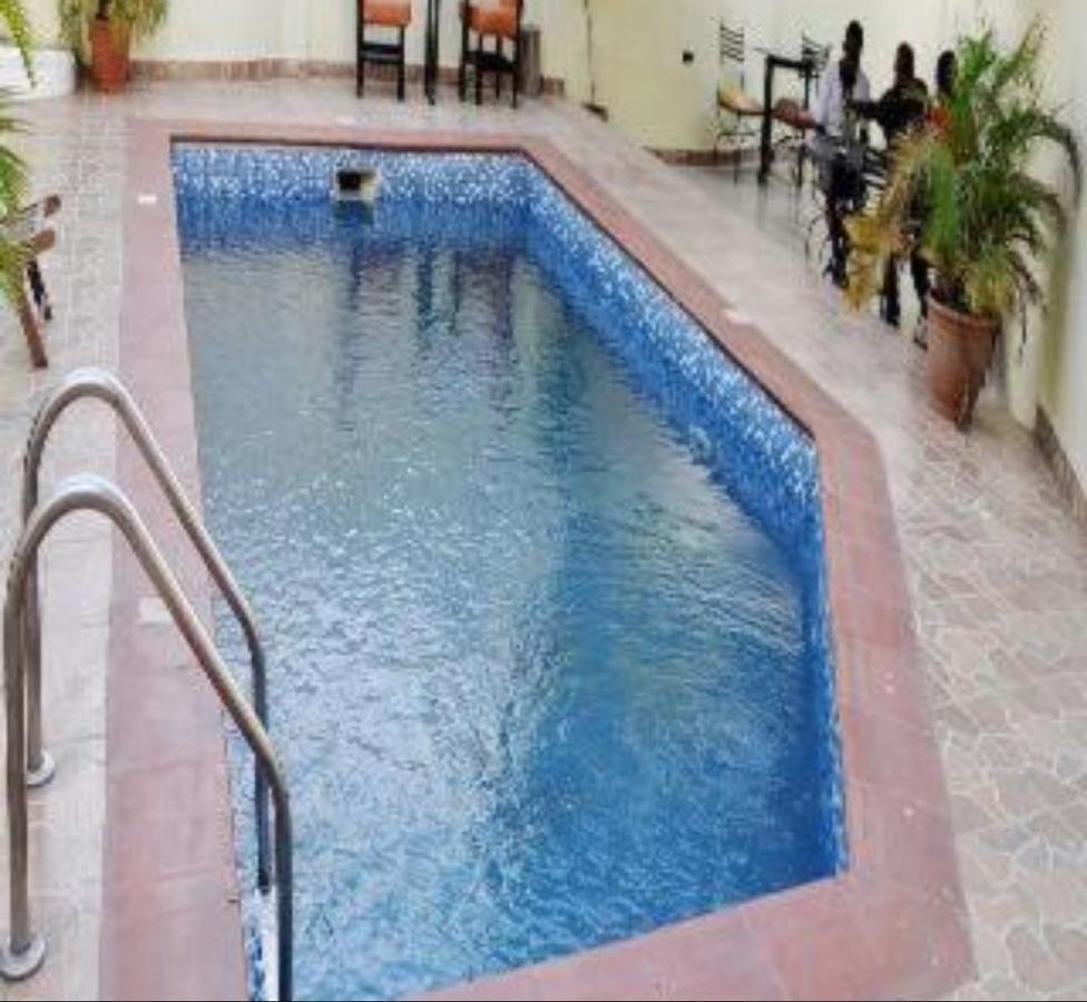 Encore Lagos Hotels And Suites Isolo Esterno foto