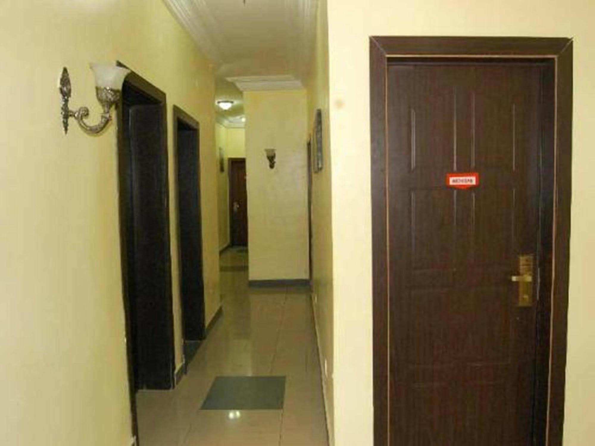 Encore Lagos Hotels And Suites Isolo Esterno foto